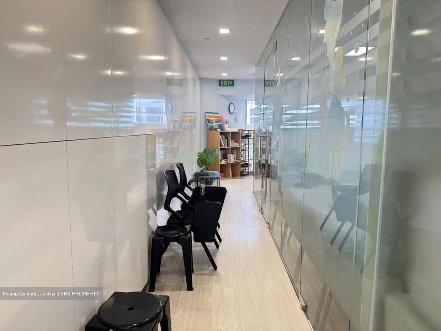 Parkway Centre (D15), Office #631105371